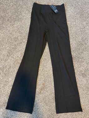 New Hue Studio Black High Rise Flare Leggings Women’s Medium